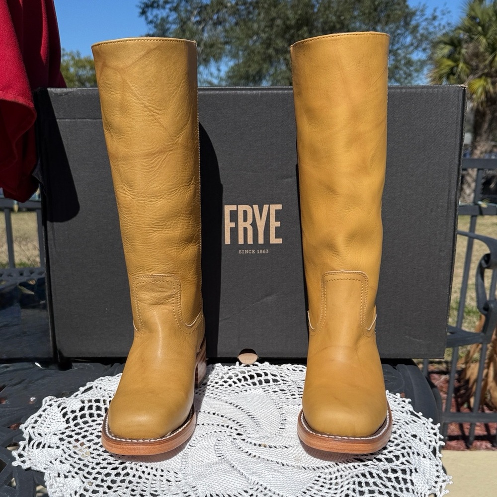 NIB! Retail $498 Frye Campus 14L Banana  Leather Tall Boots On current website. - Picture 4 of 10